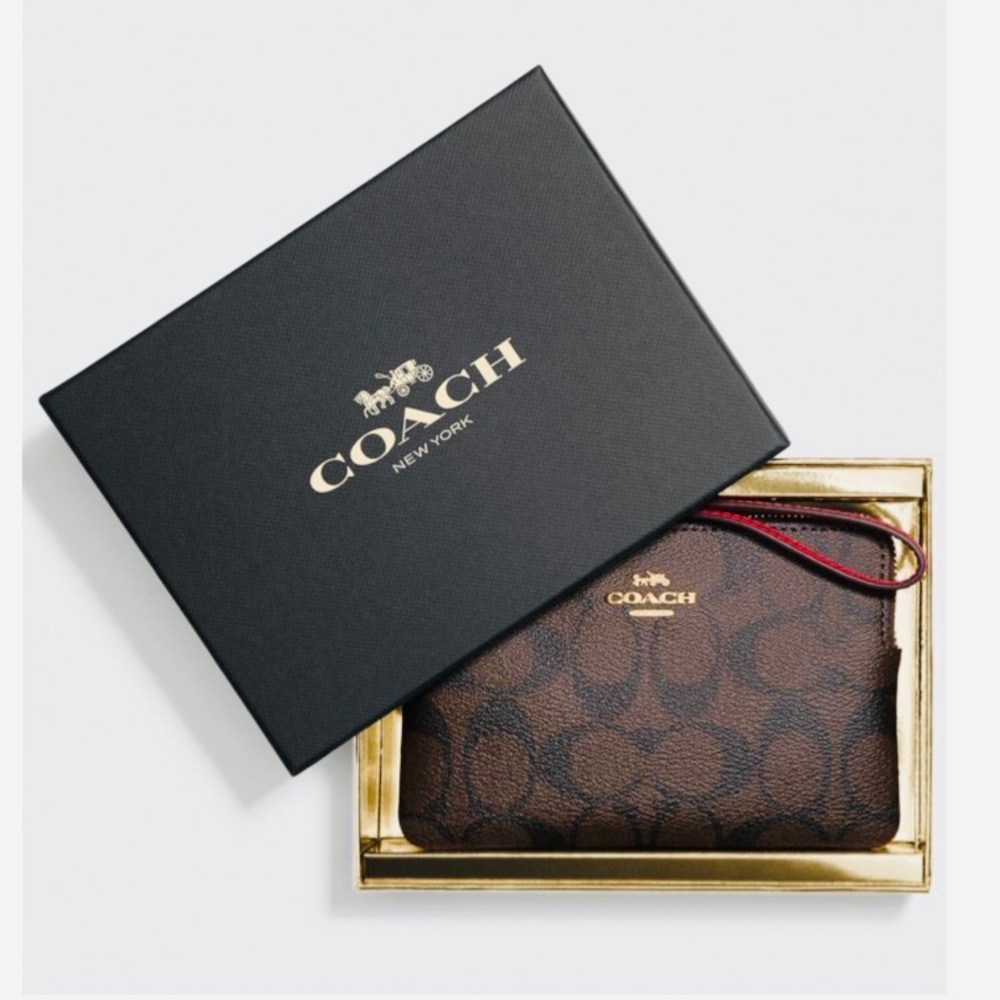Coach Zip Wristlet In Signature Canvas 🤎❤️‍🔥